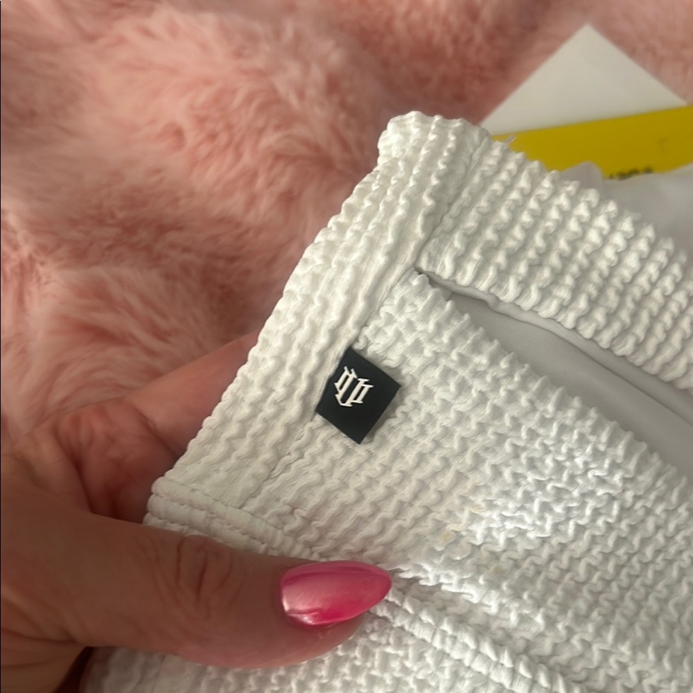 White Sports Bra with Ribbed Texture and Racerback - Picture 4 of 9